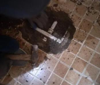 延安卫生间漏水维修公司为您分享下卫生间渗水如何处理及注意事项
